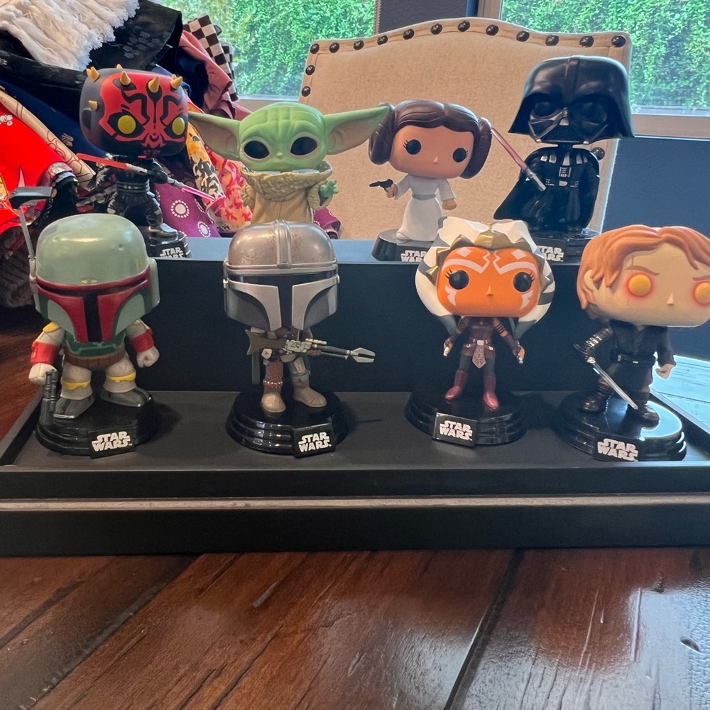 NWOB FUNKO SET OF 8 FIGURINES ALL STAR WARS